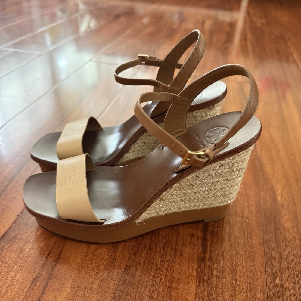 Tory Burch Malaga Wedge Beige Size 7 M